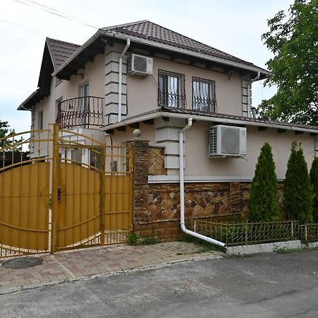 Bright And Cozy Home With Personal Terrace Chisinau Exterior foto